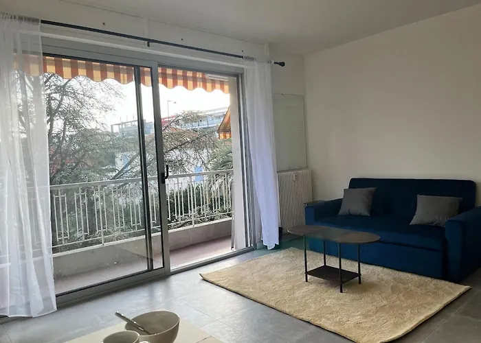 شقة New With Balcony And Parking أنتيب